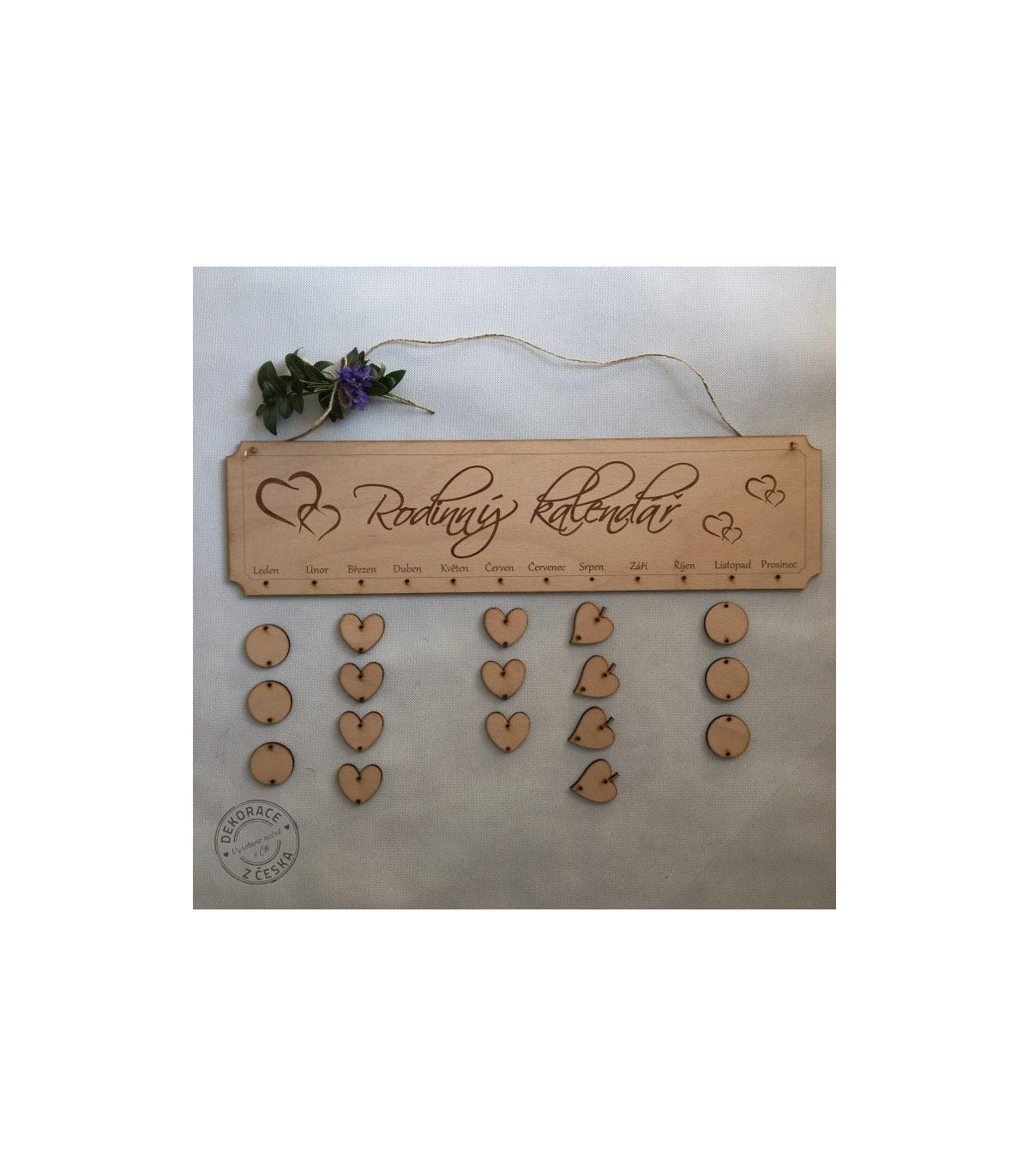 Dřevěný rodinný kalendář