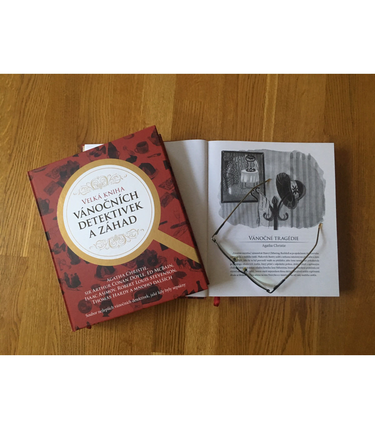 Velká kniha vánočních detektivek a záhad